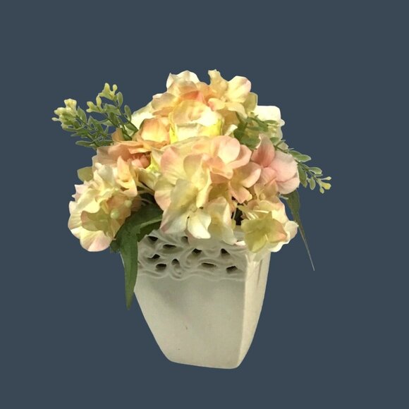 SET OF 2 ARTIFICIAL FLORAL ARRANGEMENTWITH CREAM FLOWERPOT - Picture 3 of 5
